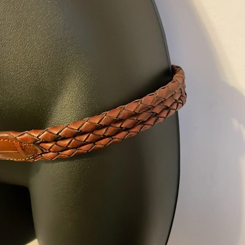 Leather Vintage 1995 Brown Belt with Silver Metal Basketweave Filagree Buckle L